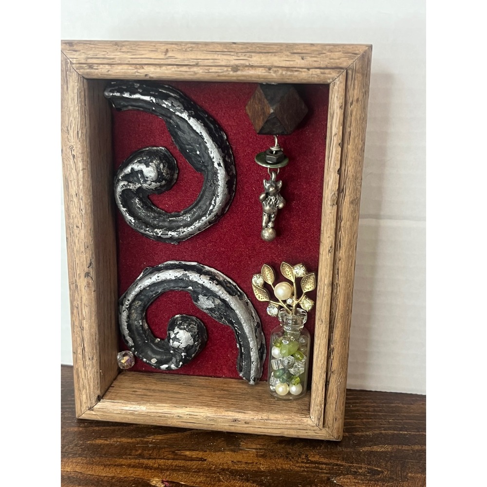 Assemblage Art Shadow Box Mixed Media Sculpture‎ Wall Decor Unique Display